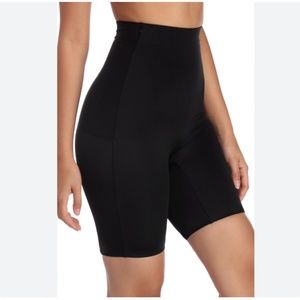 Windsor High Waister Shaper Shorts - Size M